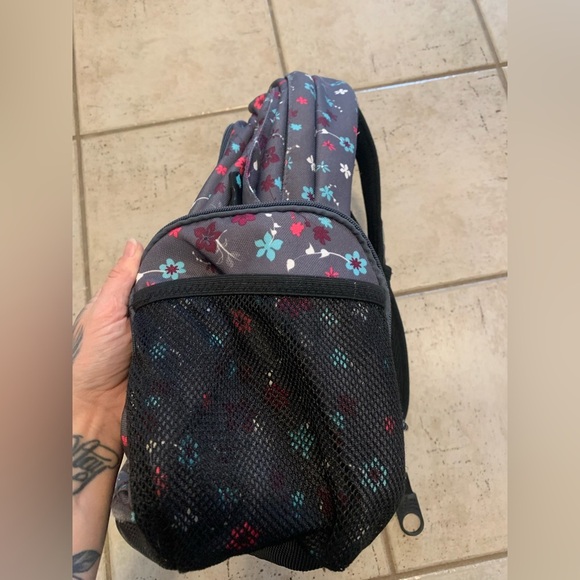 Roots Floral Pattern Large School/Travel Backpack - Picture 8 of 10